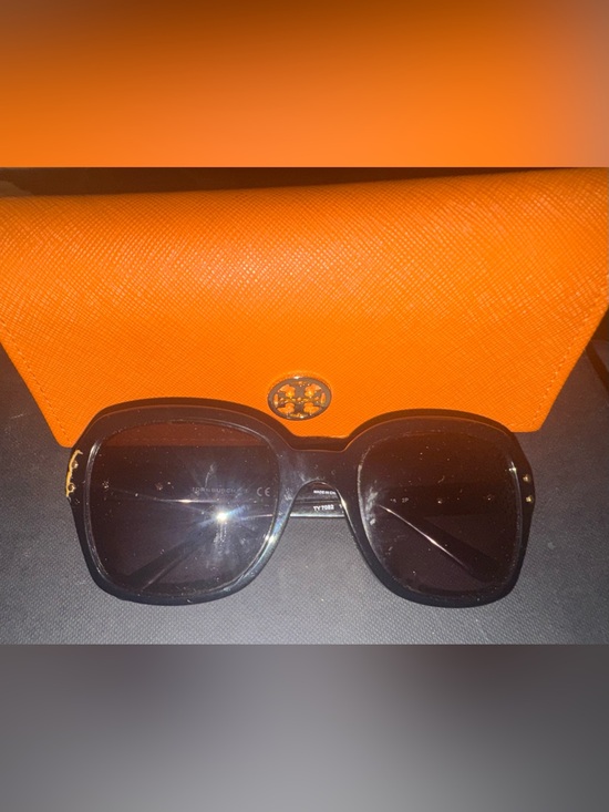 Tory Burch Black Gradient Lens Oversized Women\'s Sunglasses main image 3